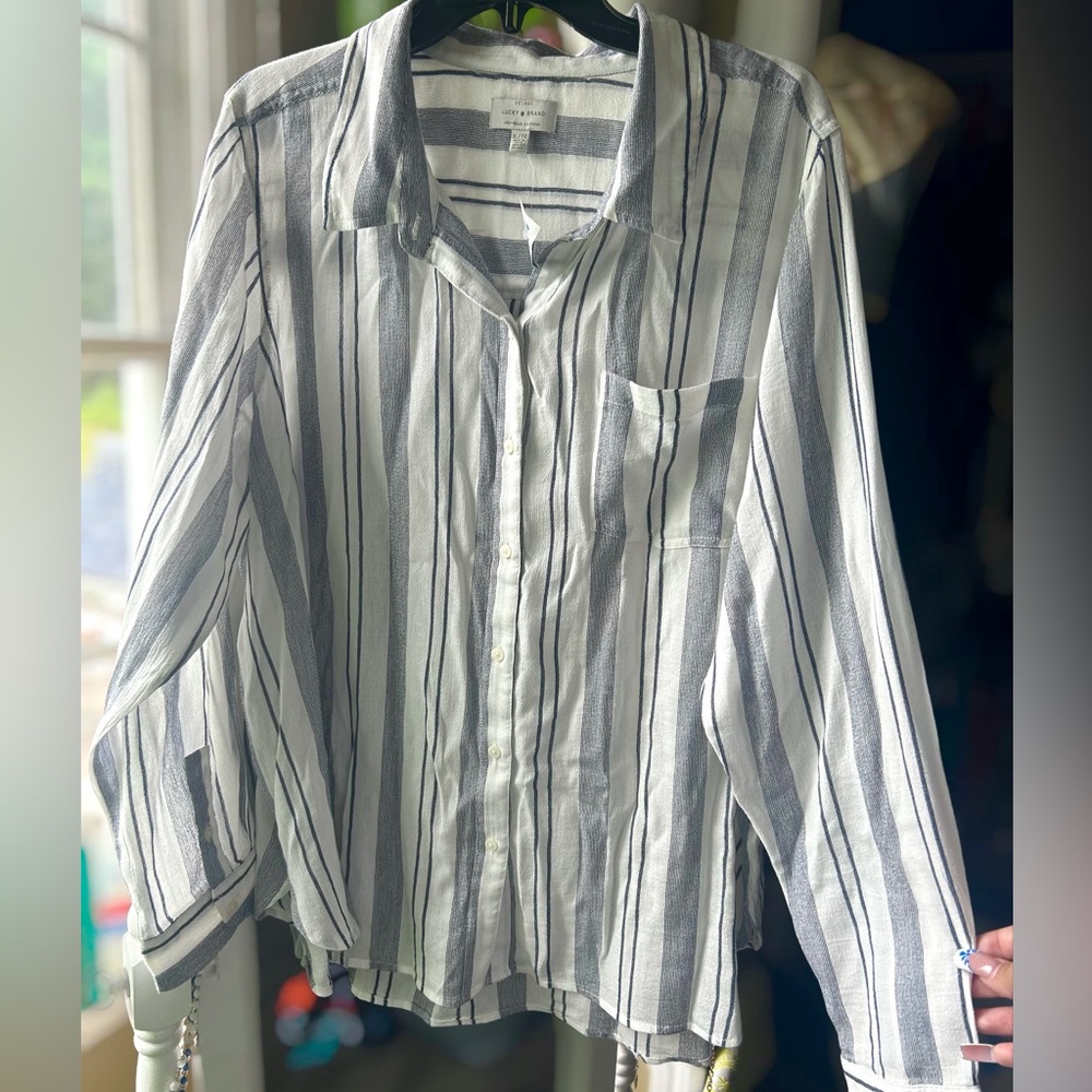 NWT Lucky Brand Button Up